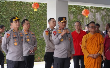 Jogo Jawa Timur : Kapolda Jatim Tinjau Perayaan Imlek di Vihara Buddayana Surabaya