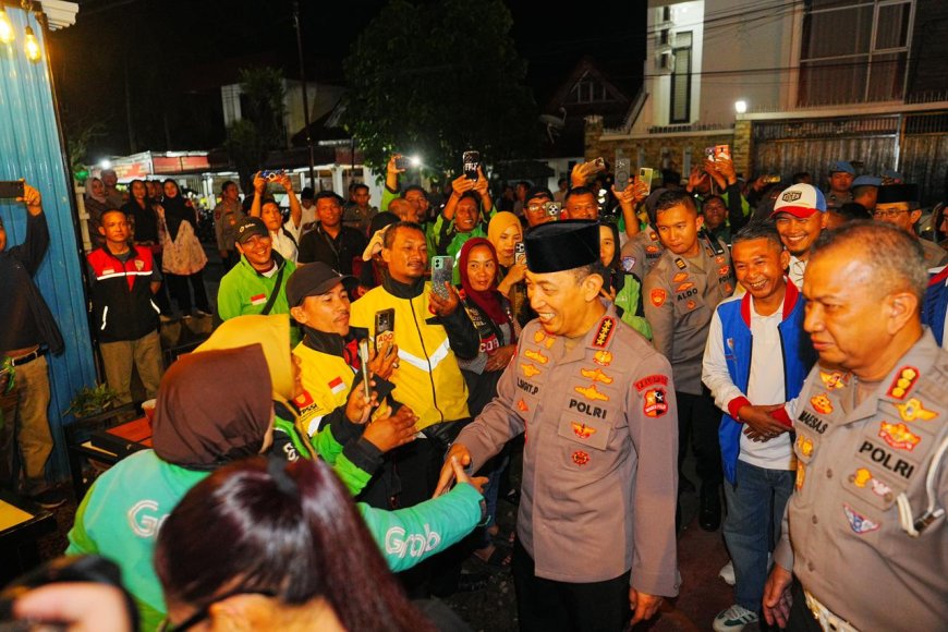 Momen Kapolri Interaksi-Serap Aspirasi Ojol di Kedai Ado Presisi 