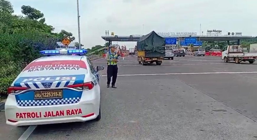 Hari Keempat Operasi Ketupat Semeru Polda Jatim Pastikan Jalur Tol dan Arteri Lancar