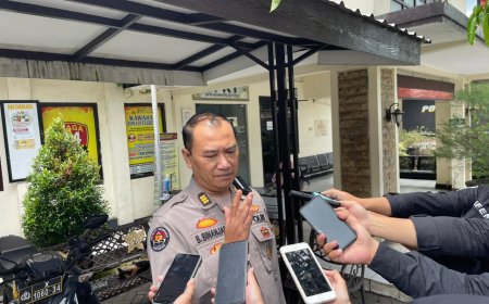 Polres Malang Amankan Tersangka Pengedar dan 21 Paket Sabu di Lawang