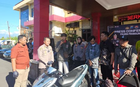 Polres Probolinggo Temukan dan Serahkan Motor yang Hilang, Korban Curanmor Tersenyum Riang