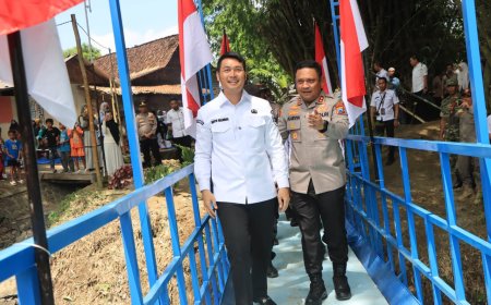 Polres Tuban Bangun Jembatan Merah Putih Presisi, Bupati : Berkat Kepedulian dan Kehadiran Polri di Tengah Masyarakat