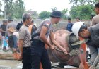 Gotong Royong Bersama Satgas Ops Damai Cartenz, Warga Mimika Rasakan Manfaat Akses Pemakaman yang Lebih Baik