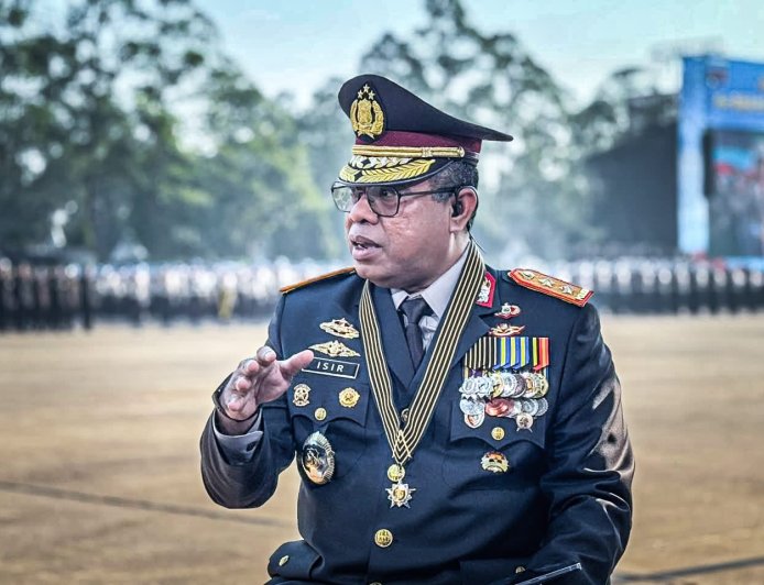 Polri Gelar Upacara Hari Bhayangkara Ke-80 di Satlat Korbrimob Cikeas