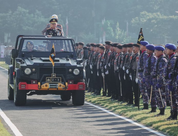 Polda Jatim Gelar Upacara Hari Bhayangkara ke-80, Teguhkan Semangat “Polri untuk Masyarakat”