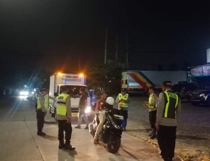 Respon Cepat Laporan Call Center 110 , Polres Malang Amankan Belasan Motor Balap Liar di Pakis